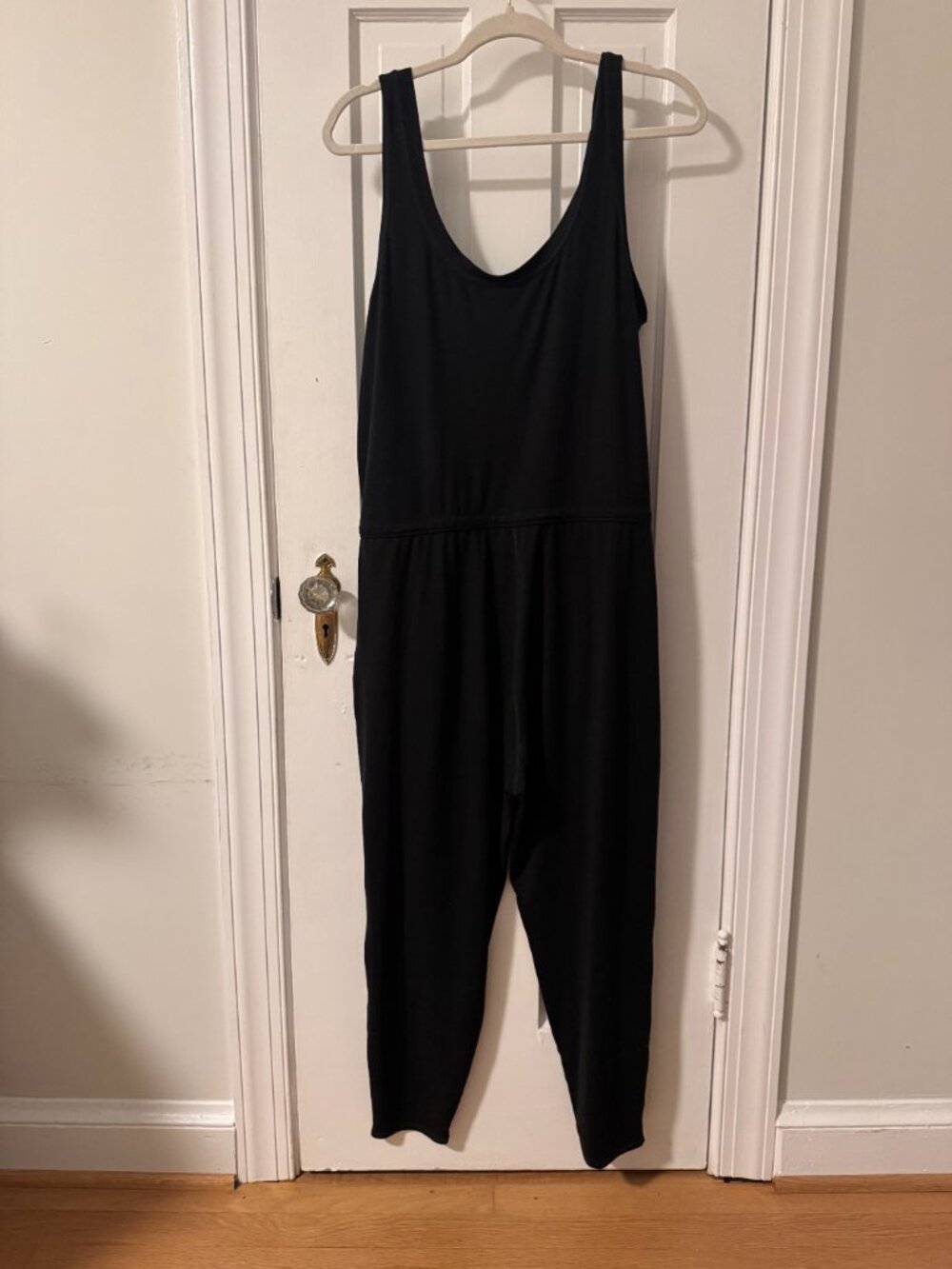 Vuori Lux Black Sleeveless Tank Jumpsuit Size Medium - Picture 3 of 3